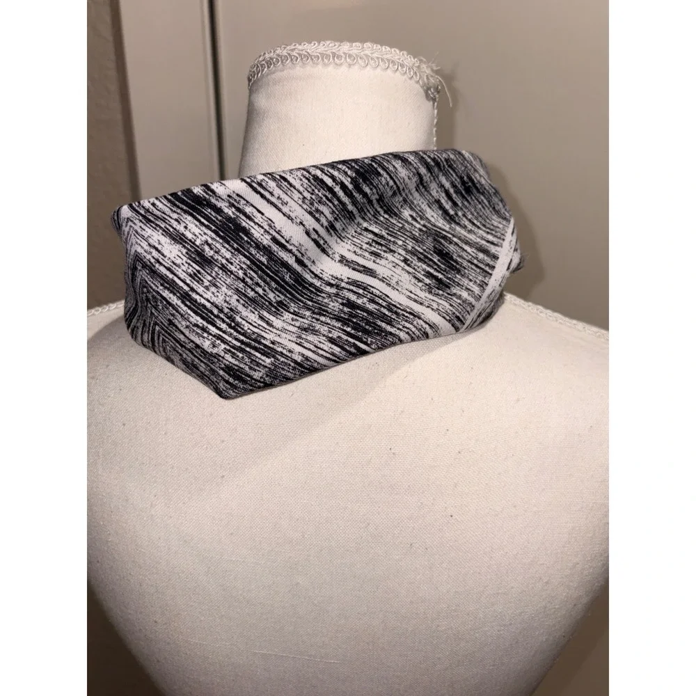 Lululemon Bang Over Headband Black White Space Dye Athletic Yoga Hair Band Rose